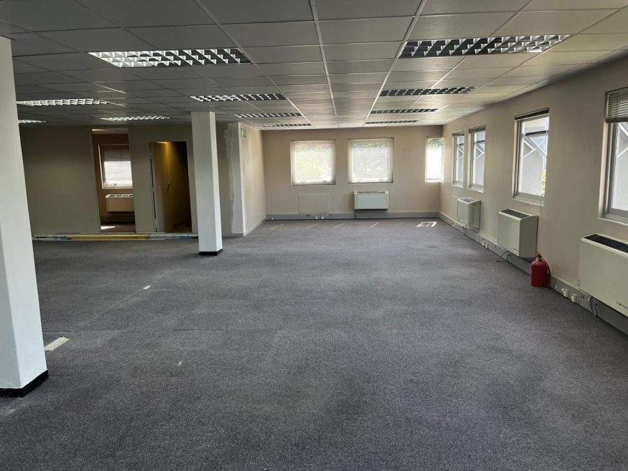 To Let Commercial Property for Rent in Rosendal Western Cape
